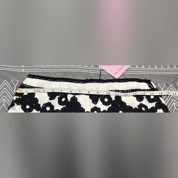 Avec Les Filles Floral Crocheted Mini Skirt And Cropped Top Set Size M/L - Picture 9 of 13